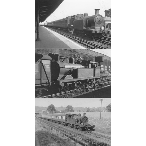 247 - Railway. B.R. Southern Region. Approx. 200, black and white, postcard size prints. Featuring BR (SR)... 