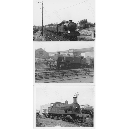 247 - Railway. B.R. Southern Region. Approx. 200, black and white, postcard size prints. Featuring BR (SR)... 