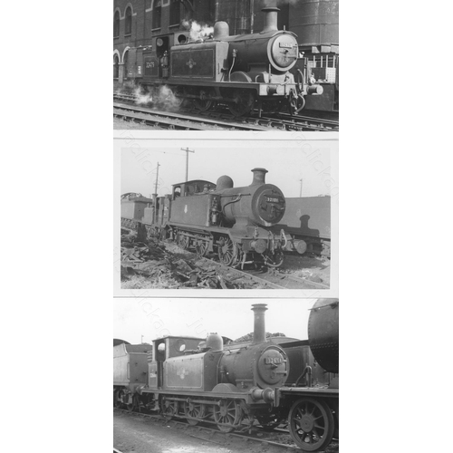 247 - Railway. B.R. Southern Region. Approx. 200, black and white, postcard size prints. Featuring BR (SR)... 