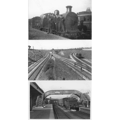 270 - Railway. IRELAND. Approx. 100, black and white postcard sized photographs, featuring Irish steam and... 