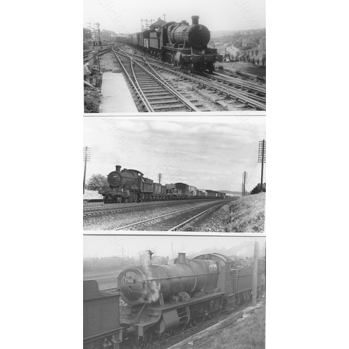 288 - Railway. Ex GWR locomotives and scenes. Approx. 300 black and white and a few colour postcard size p... 