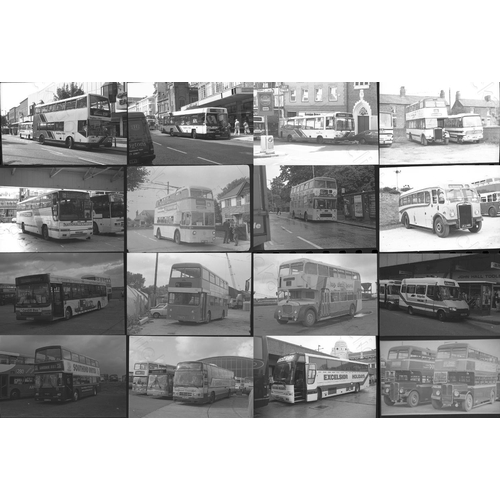 301 - U.K. Bus selection. Approx. 100, individual, 35mm black and white and a few colour negatives. The se... 