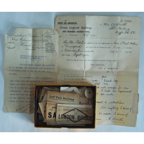 331 - Paper Railwayana. A small assortment of luggage labels and 2 x Railway Company letters. The luggage ... 