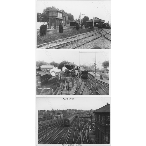 333 - Railway. A box of approx.  420, black and white prints and postcards, featuring ex-Southern Railway ... 