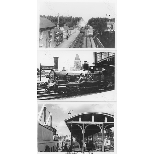 333 - Railway. A box of approx.  420, black and white prints and postcards, featuring ex-Southern Railway ... 