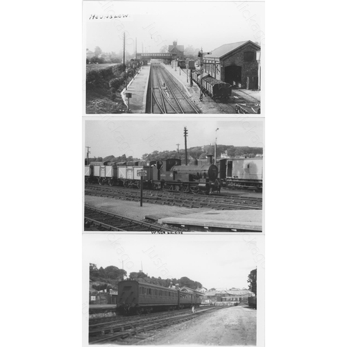 334 - Railway. A box of approx. 335 black and white prints and postcards, featuring ex Southern Railway lo... 