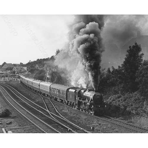 379 - Railway. Heritage Steam. A very good quality assortment of approx. 100, 10