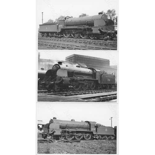 386 - Railway. Ex Southern/BR Steam. A fine collection of 100+ black and white, postcard size prints of ex... 