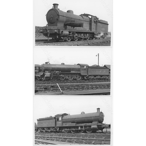 394 - Railway. Ex LNER/BR Steam. A good collection of 100+, black and white, postcard and smaller size pri... 