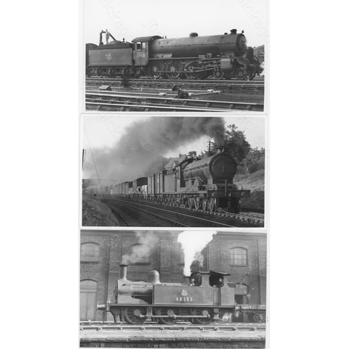 394 - Railway. Ex LNER/BR Steam. A good collection of 100+, black and white, postcard and smaller size pri... 