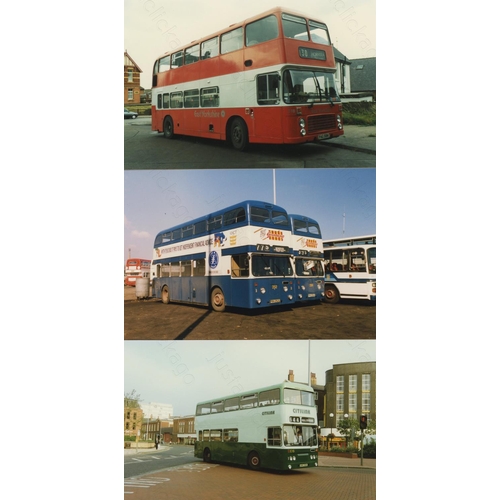 71 - U.K. Bus. Approx. 250 colour prints, postcard size, featuring working  buses and preserved buses at ... 