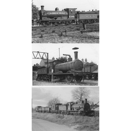 549 - Railway. L.N.E.R. steam. A good collection of approx. 800+,  black and white, postcard size prints, ... 