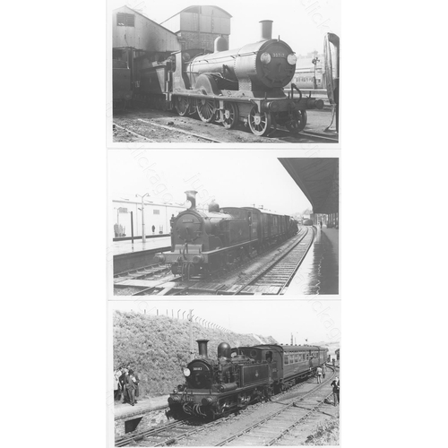 540 - Railway. Ex Southern Steam. A good collection of approx. 160, black and white, postcard size prints.... 