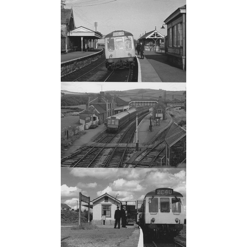 66 - Railway. Infrastructure. A large collection of approx. 500,  black and white (includes a few colour)... 