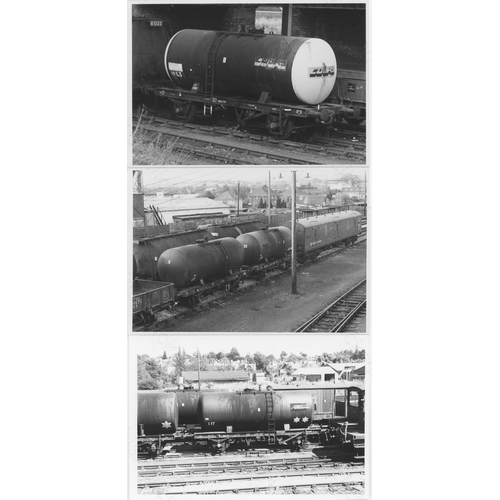 141 - Railway. Infrastructure - Wagons. A selection of approx. 185, black and white and colour prints, mos... 