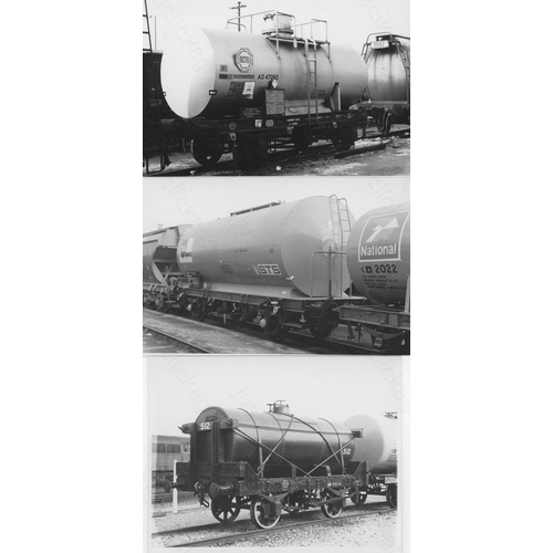 142 - Railway. Infrastructure - Wagons. A selection of approx. 200, black and white and colour prints, mos... 