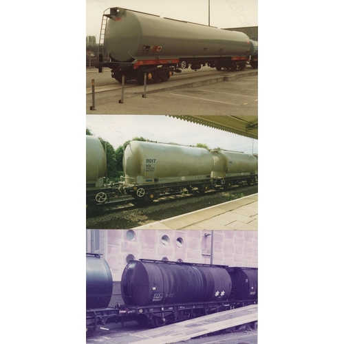 142 - Railway. Infrastructure - Wagons. A selection of approx. 200, black and white and colour prints, mos... 