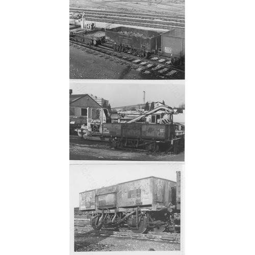 144 - Railway. Infrastructure - Wagons. A selection of approx. 180, black and white and colour prints, mos... 