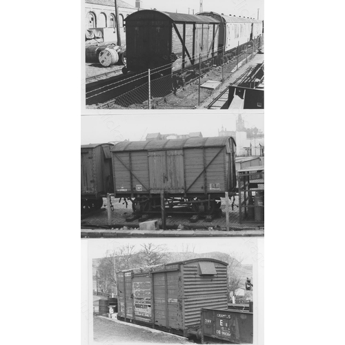 146 - Railway. Infrastructure - Wagons. A selection of approx. 220, black and white and colour prints, mos... 