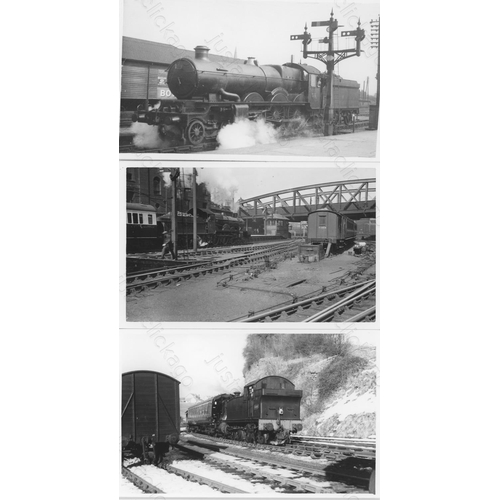 180 - Railway. BR Steam. An assortment of approx. 220, black and white, postcard and a few smaller size pr... 