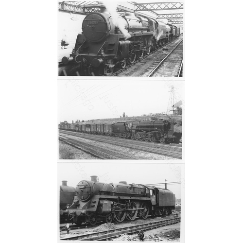 196 - Railway. B.R. Steam. A good collection of approx. 165, black and white, postcard size prints. The pr... 