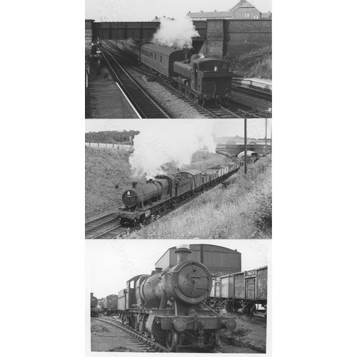 197 - Railway. B.R. Steam. A good collection of approx. 270+, black and white, postcard size prints. The p... 