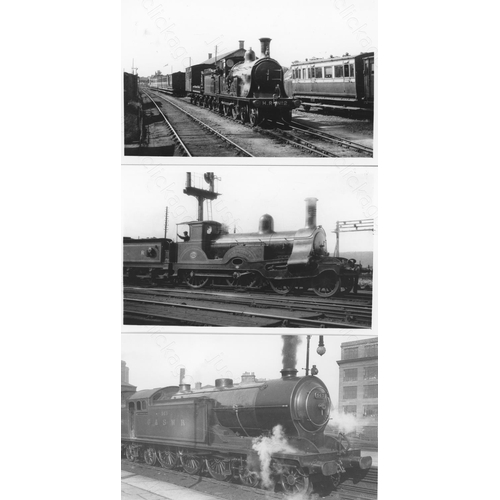 198 - Railway. B.R. Steam. A good collection of approx. 275, black and white, postcard size prints. The pr... 