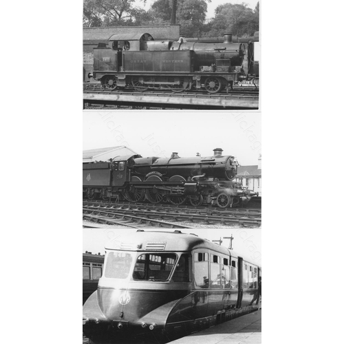 209 - Railway. BR(W)/GWR Locomotives. A good collection of approx. 500, black and white postcard size prin... 