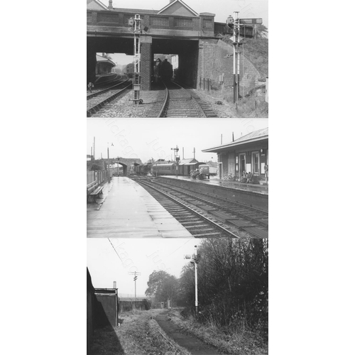 282 - Railway. Infrastructure. A good collection of approx. 400, black and white postcard size prints. The... 