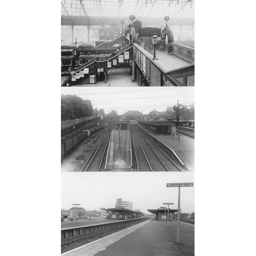 288 - Railway. Infrastructure. A selection of approx. 400, black and white postcard sized prints, with som... 