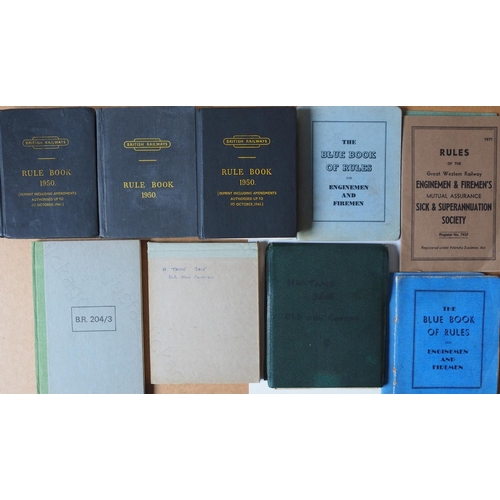 336 - Railway. Pocket books and Rule Books. Firstly, a collection of 4 railway pocket books.
1. Ian Allan ... 