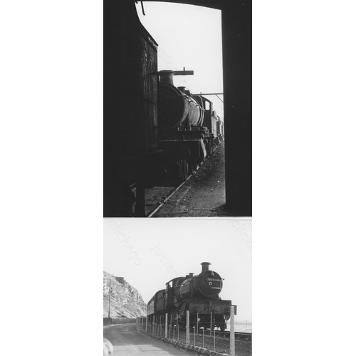 41 - Railway. G.W.R./B.R. Steam locomotives. A small selection of ex GWR locomotives during B.R. years. T... 