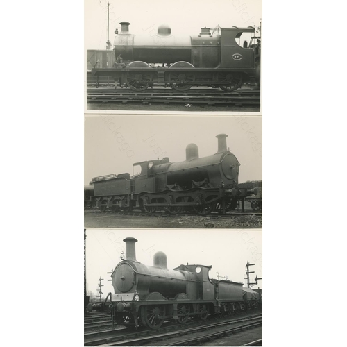 45 - Railway. Pre-Grouping - Great Central Railway. An album of mainly black and white, postcard size pri... 