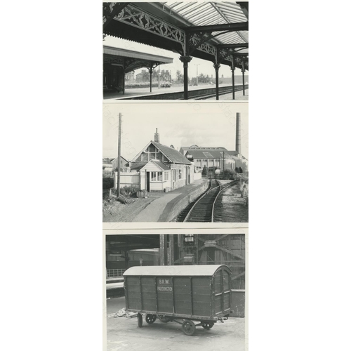 143 - Railway. Infrastructure . A selection of approx. 220, black and white and colour prints, mostly post... 