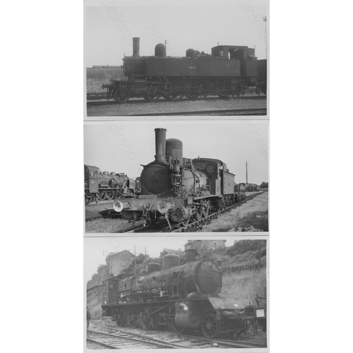 208 - Railway. Overseas Traction - FRANCE. A collection of approx. 250, black and white, postcard size pri... 