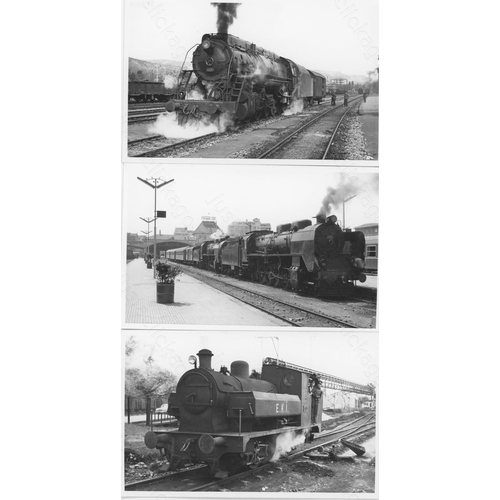 210 - Railway. Overseas Traction - TURKEY. A collection of approx. 125, black and white, postcard size pri... 