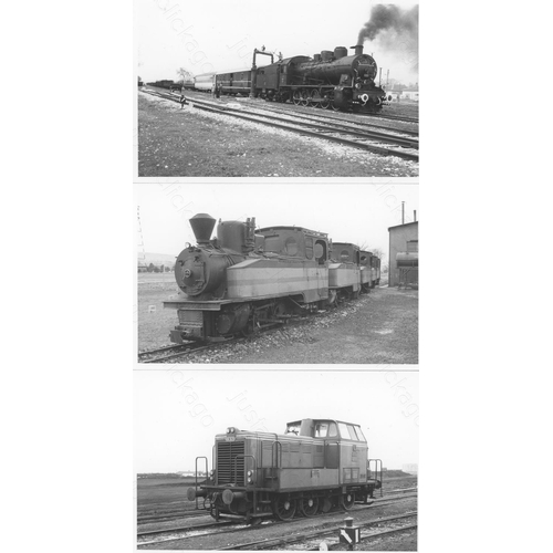 210 - Railway. Overseas Traction - TURKEY. A collection of approx. 125, black and white, postcard size pri... 