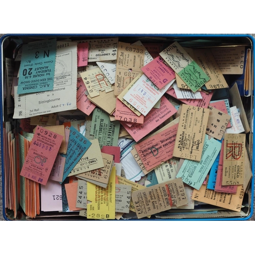 42 - Railway. A large tin of 1000+ assorted railway tickets. Includes BRB & BTC Edmondsons, BR Platform T...