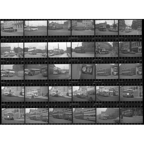 496 - U.K. Bus. A small selection of 31 x 35mm, black and white negatives and 29 associated good quality p... 