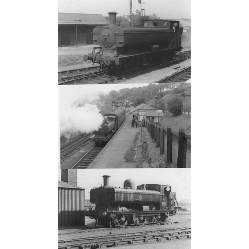 80 - Railway. G.W.R. Locomotives. A box of Approx. 700, black and white, postcard size prints. The prints... 