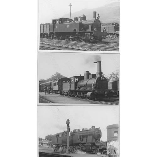 91 - Railway. Overseas Traction - PORTUGAL and SPAIN. A collection of approx. 148, black and white, postc... 