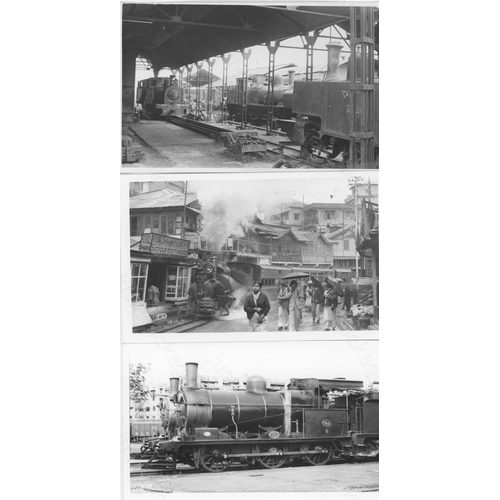 457 - Railway. Overseas Traction - India and Pakistan . A collection of approx. 150+, mainly black and whi... 