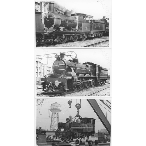 457 - Railway. Overseas Traction - India and Pakistan . A collection of approx. 150+, mainly black and whi... 