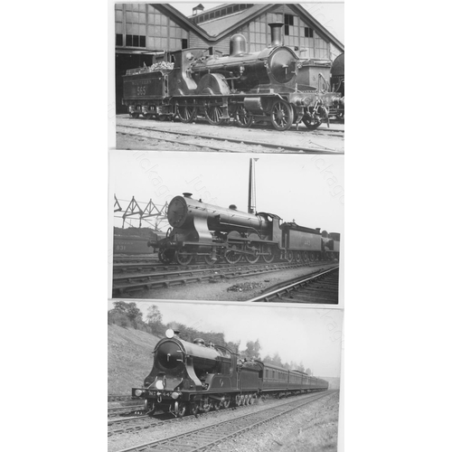 458 - Railway. Southern Railway. A collection of approx. 200, black and white, postcard size prints. The p... 