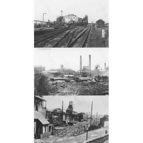 471 - Railway, Industrial. A good sized assortment of approx. 350, black and white, postcard size prints, ... 