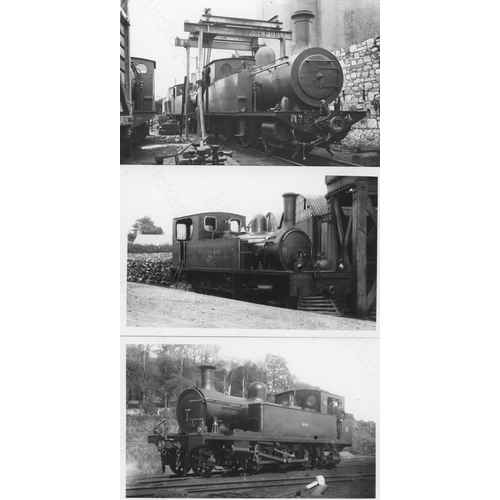 474 - Railway. Irish and Welsh Narrow Gauge. A good assortment of approx. 300, black and white, postcard s... 