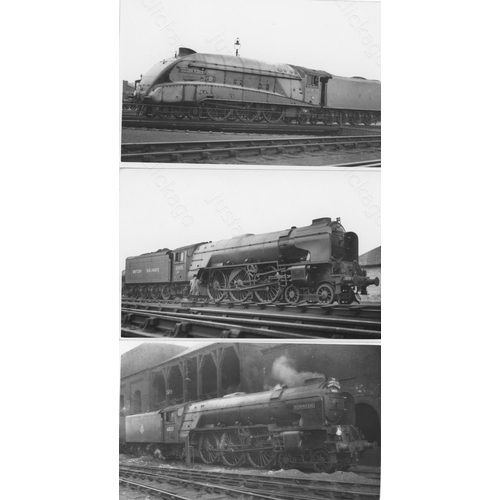 480 - Railway. B.R. Steam-ex L.N.E.R. A good assortment of approx. 300, black and white, postcard size pri... 