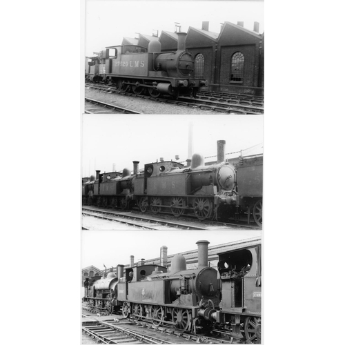 35 - Railway. B.R. Steam. A box of Approx. 650, black and white, postcard size prints. The prints are sli... 