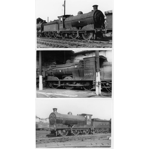 39 - Railway. B.R. Steam. A box of Approx. 750, black and white, postcard size prints. The prints are sli...