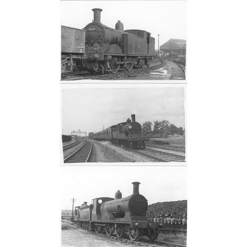 535 - Railway. B.R. Steam. A large box of approx. 1400, black and white, mostly, postcard size prints. The... 